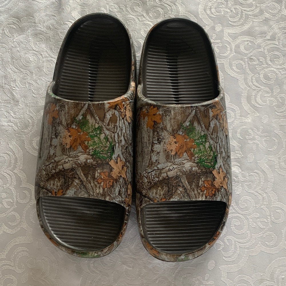 Nike camo slide M9 W10